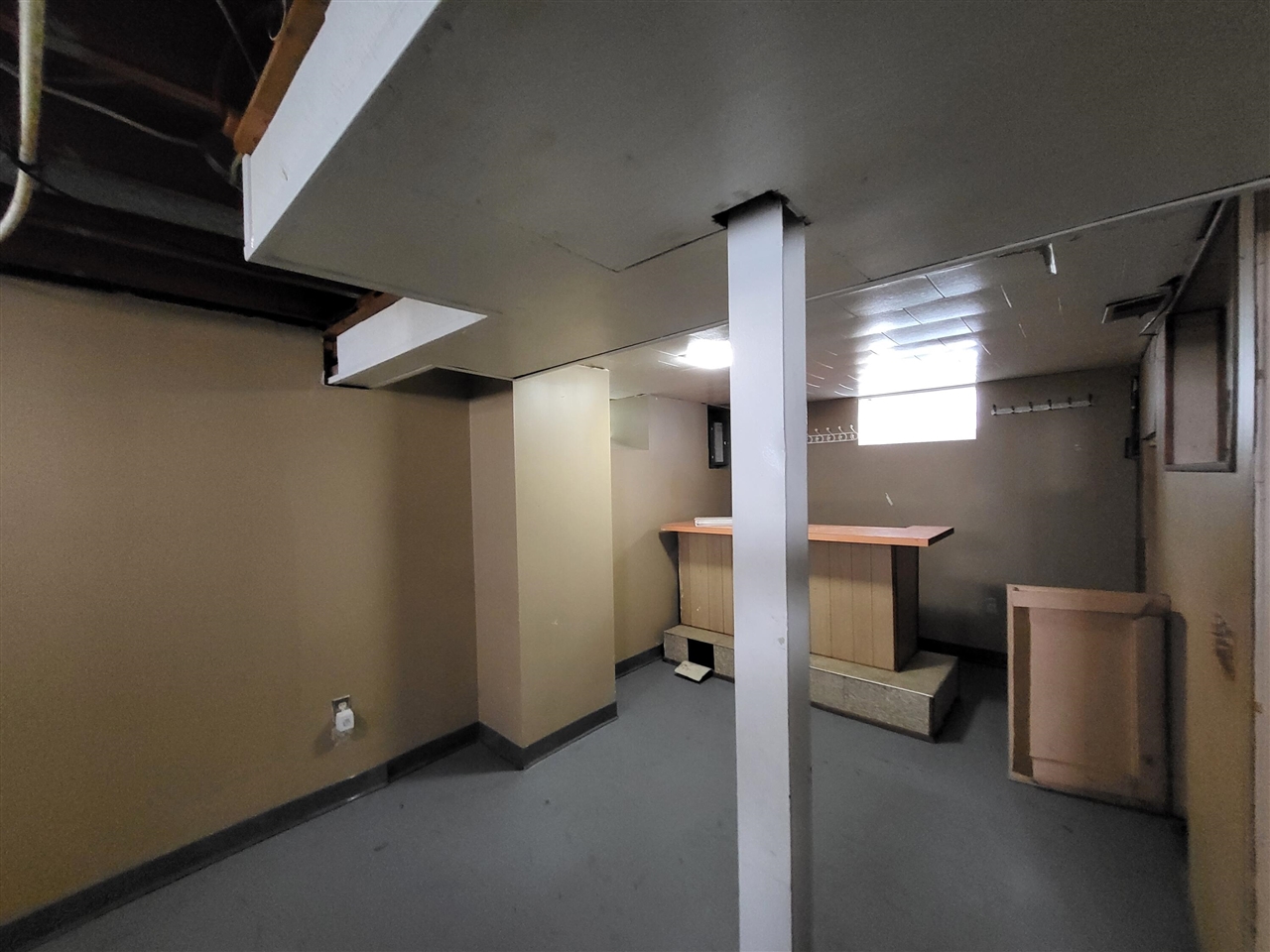 main property photo 12