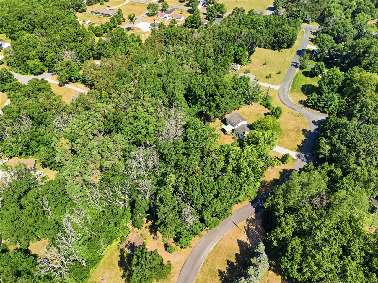 main property photo 47