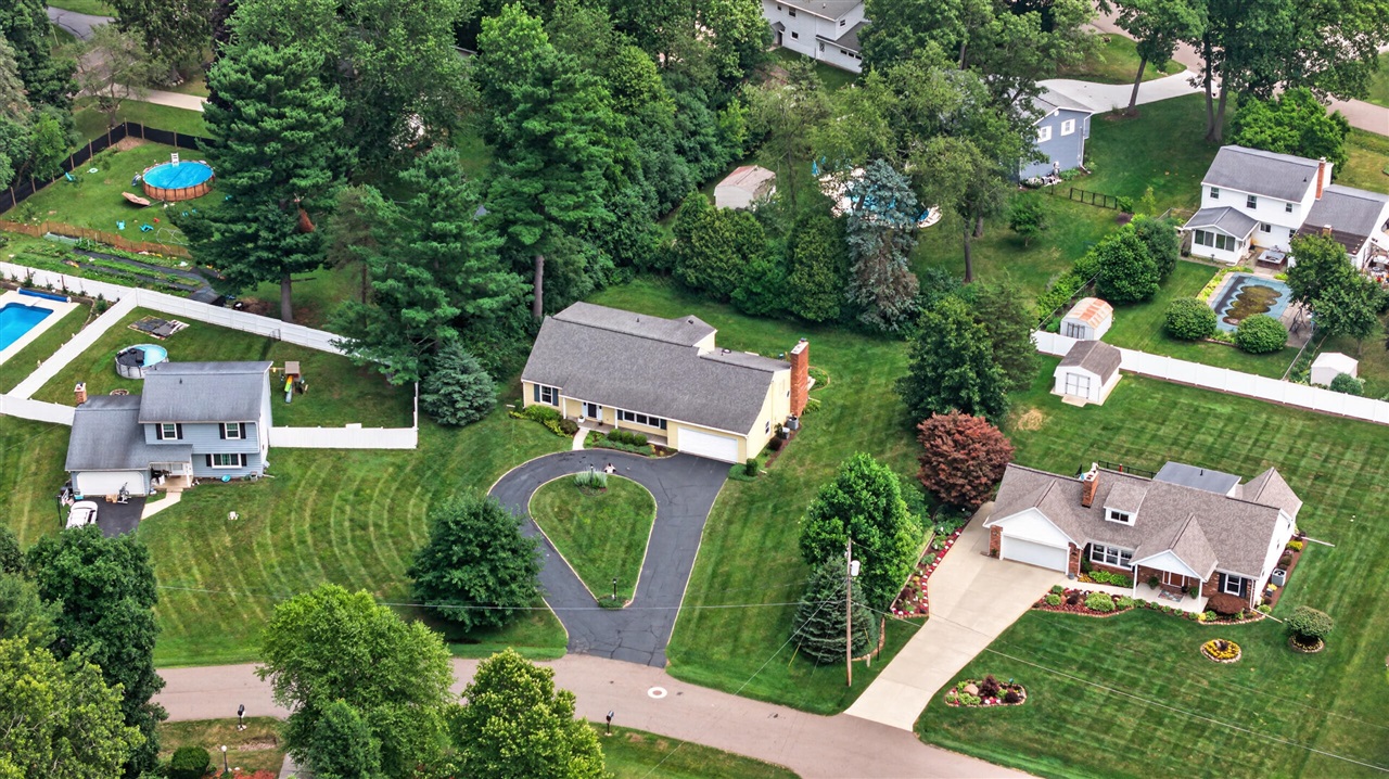 main property photo 50