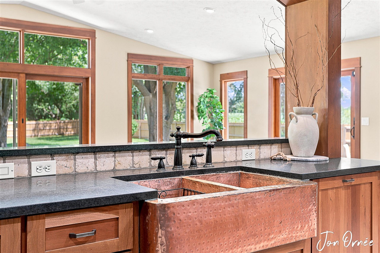 property viewer photo 6