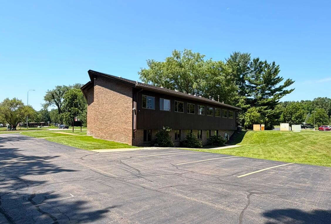 main property photo 14