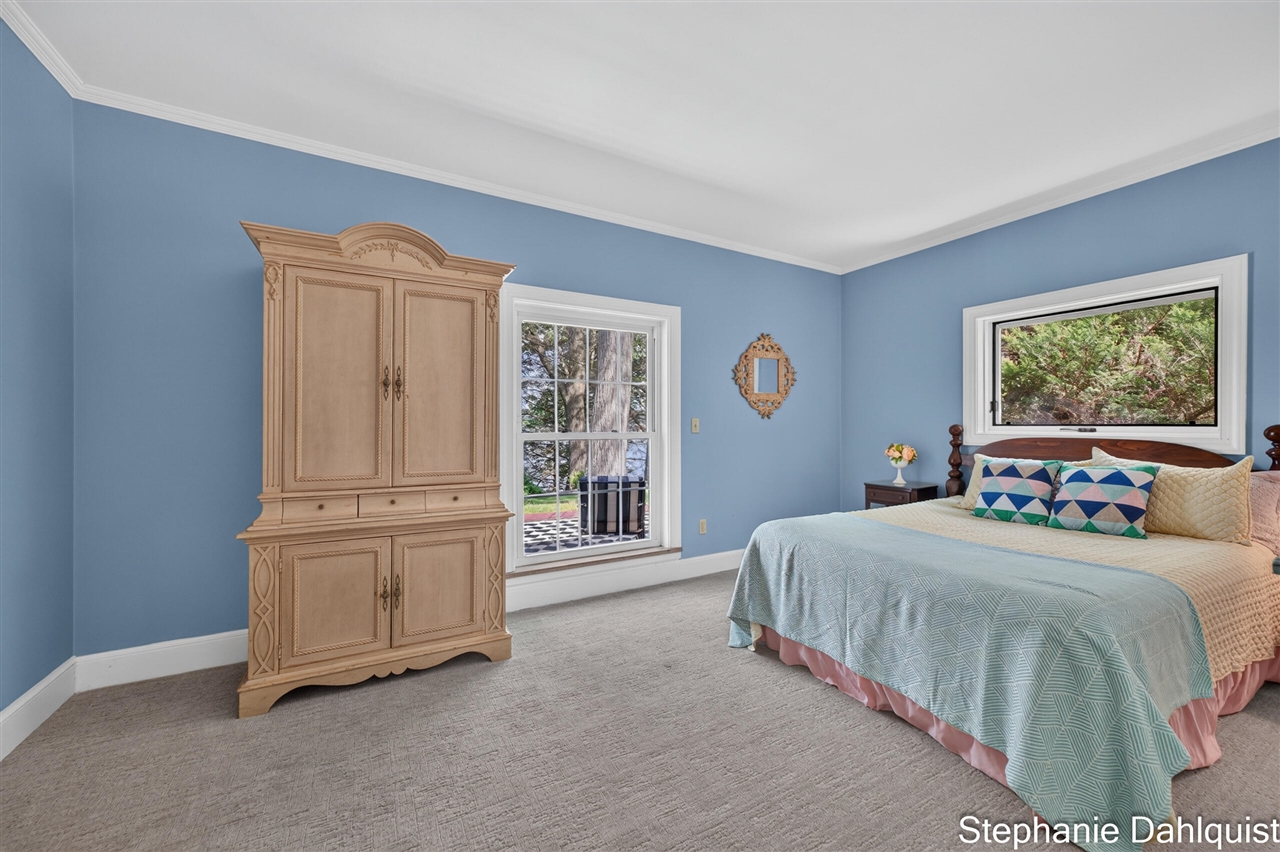 main property photo 45
