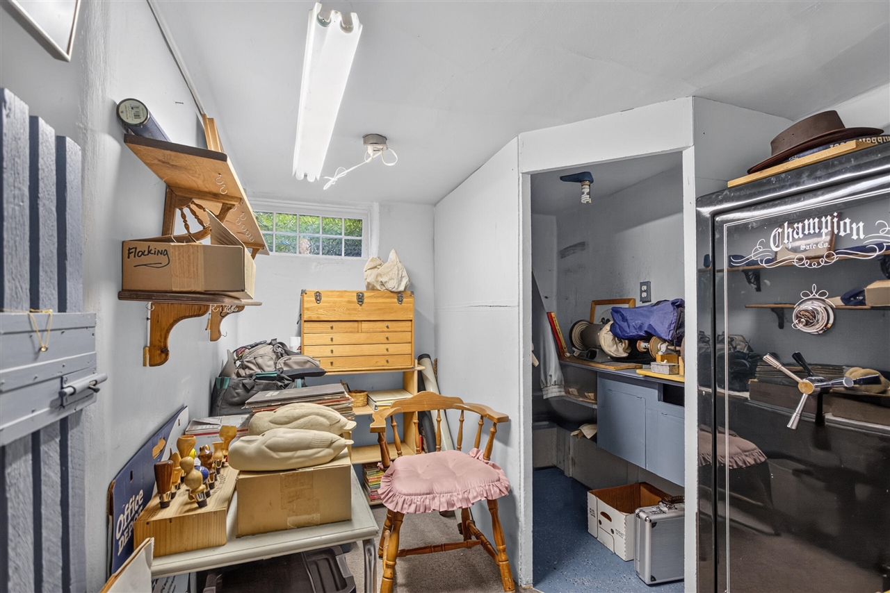 main property photo 50