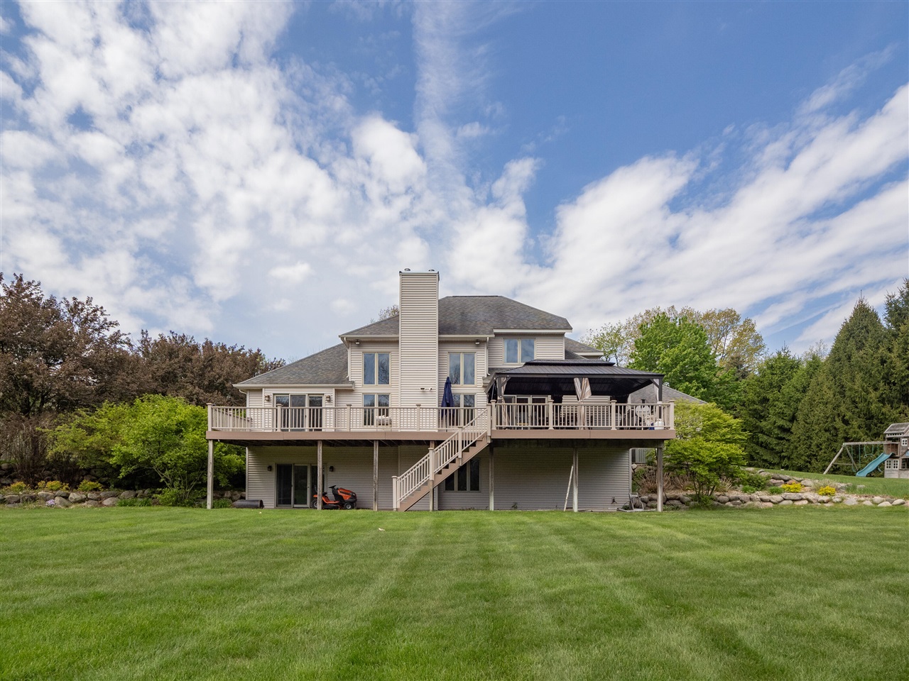 main property photo 54