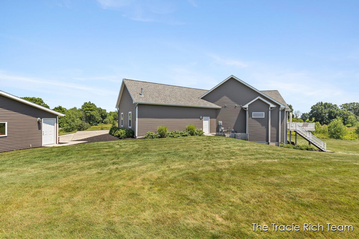 main property photo 63