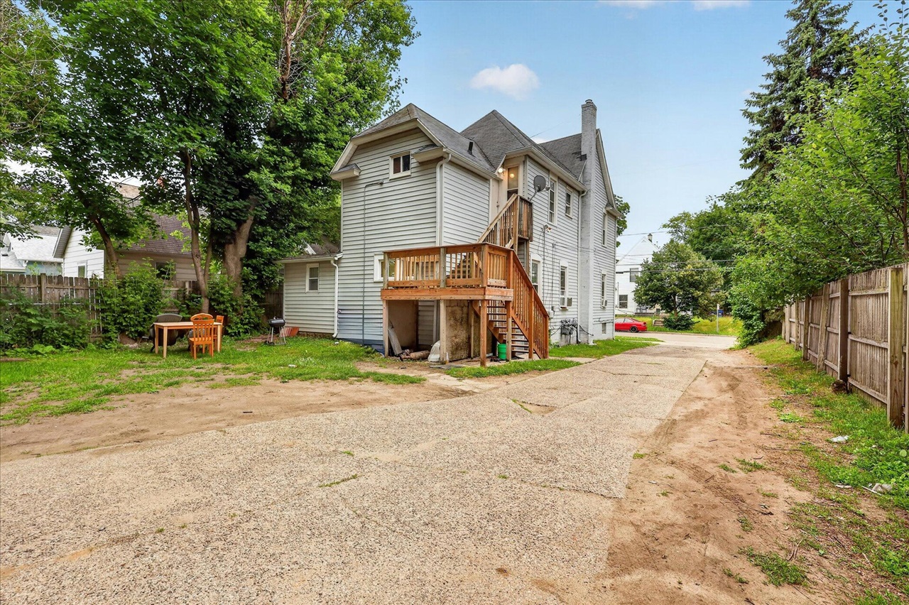 main property photo 42