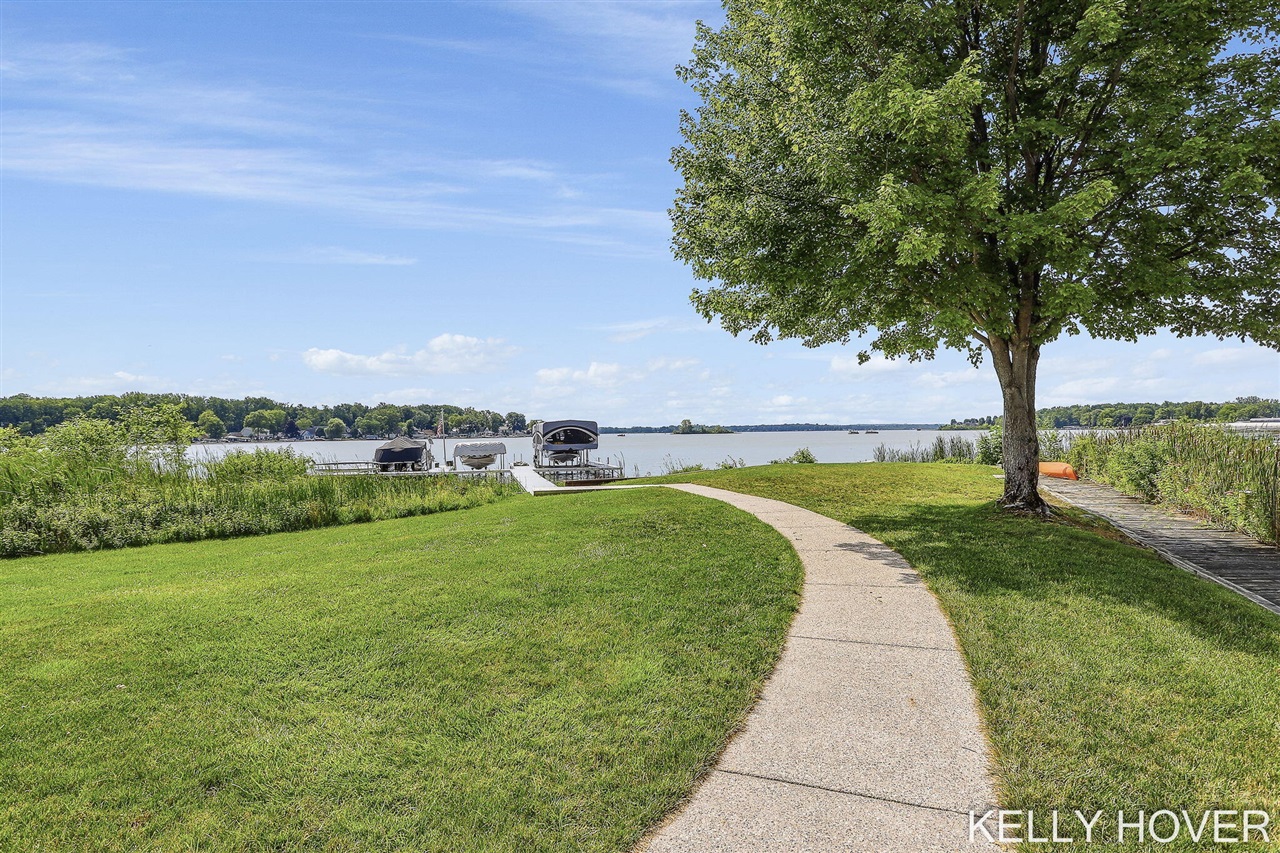 main property photo 64