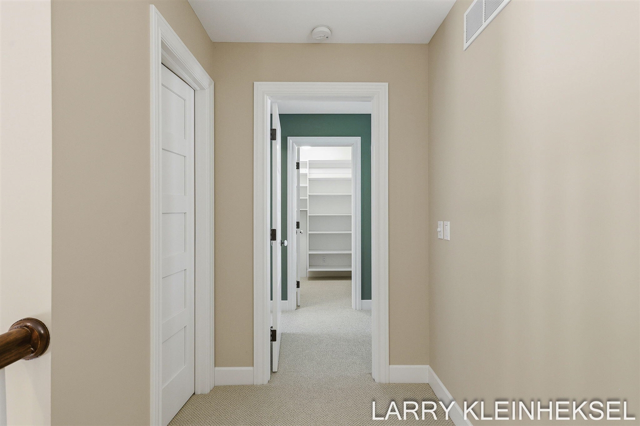 main property photo 77