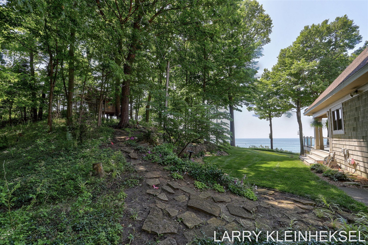 main property photo 96