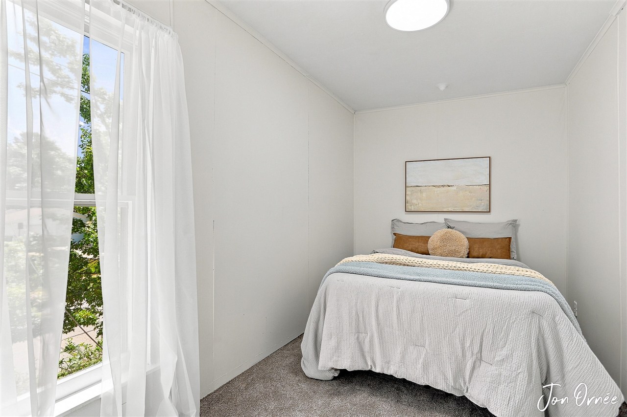 property viewer photo 25