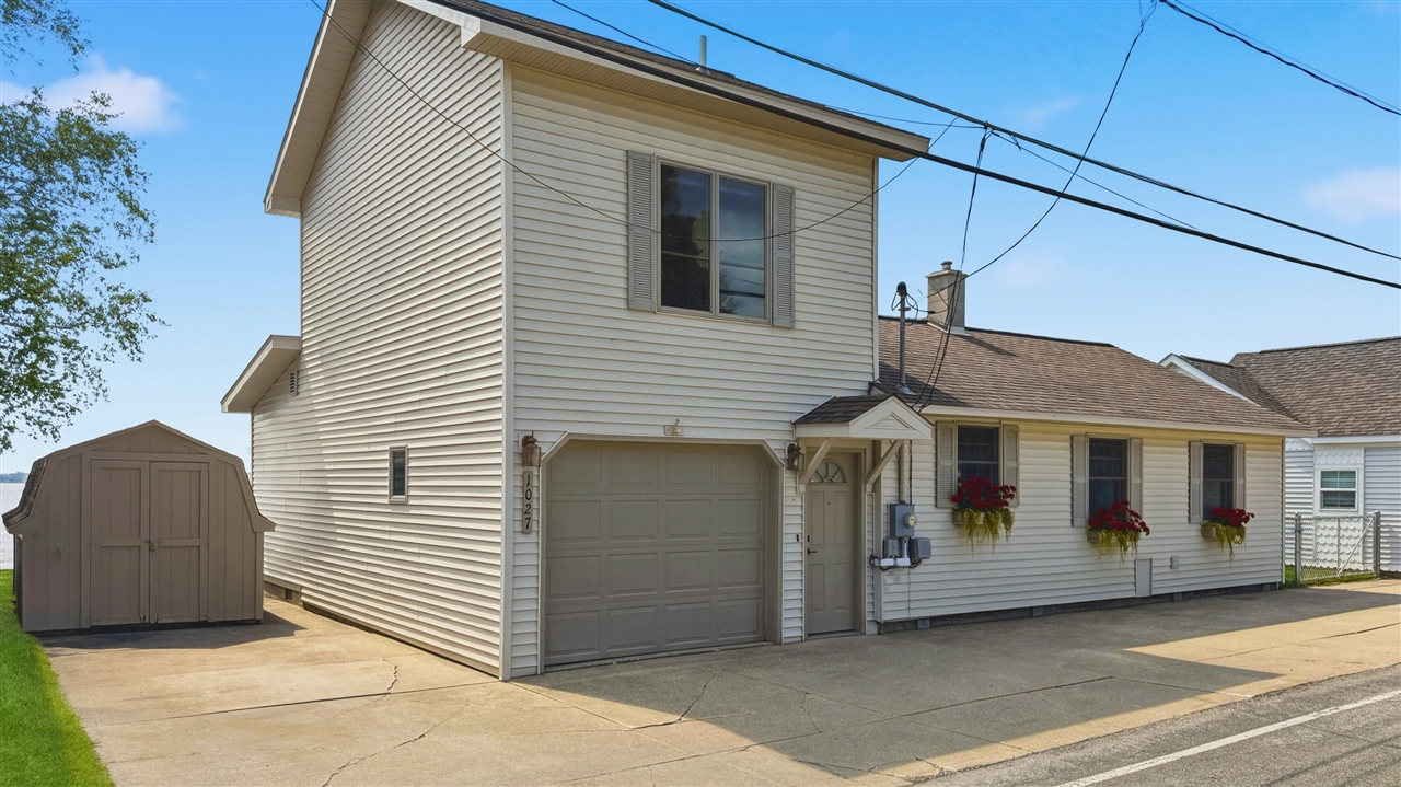 main property photo 40