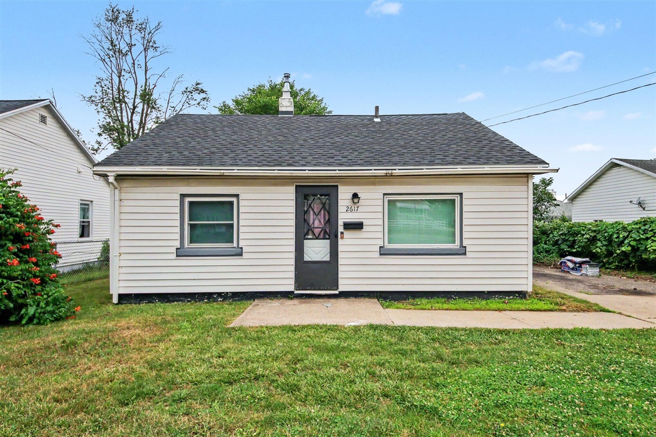 main property photo 2