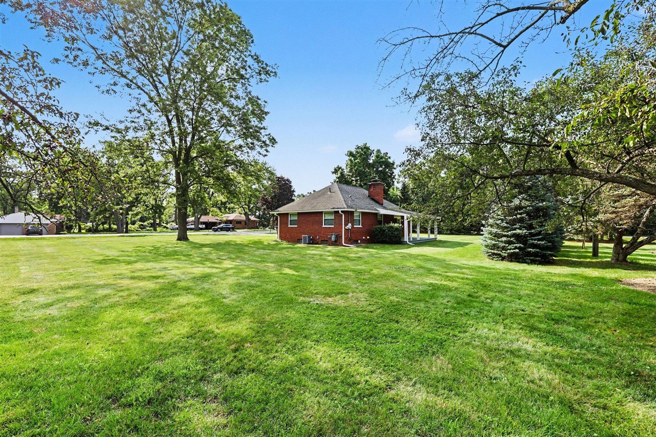 main property photo 24