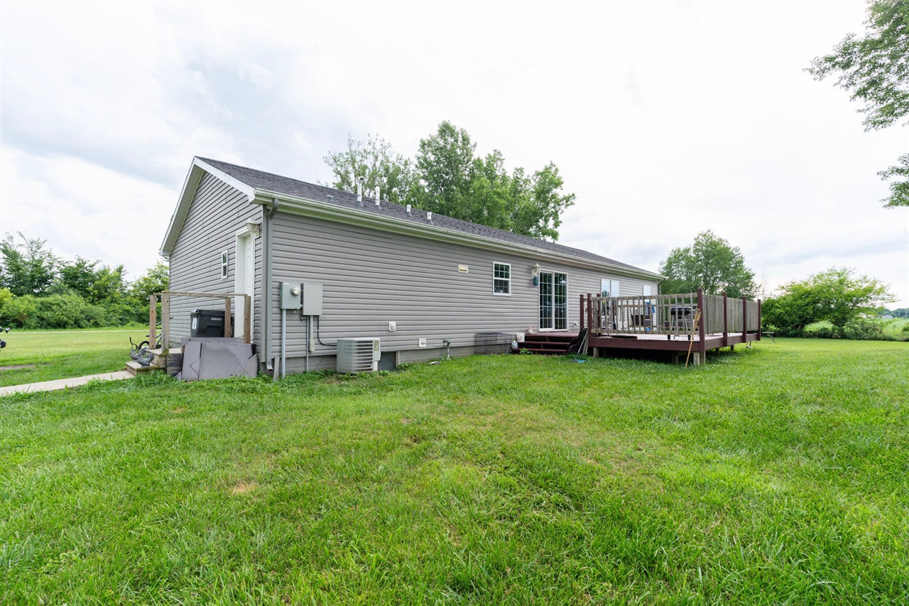 main property photo 40