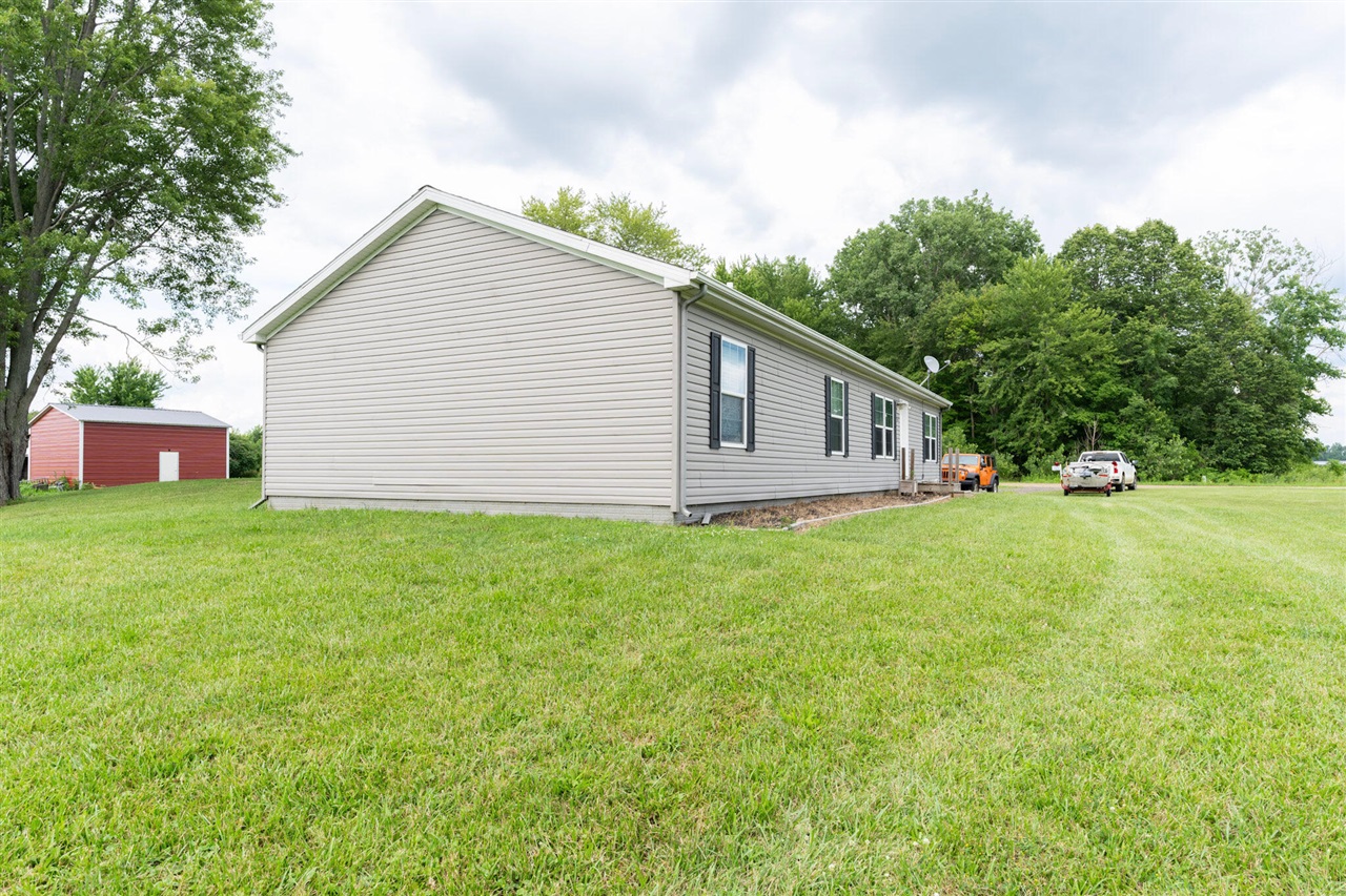 main property photo 41