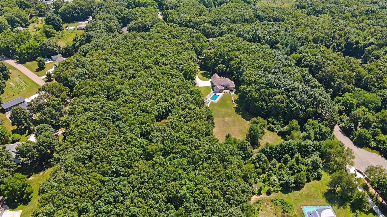 main property photo 48