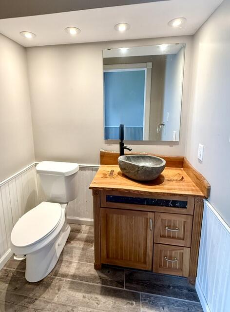 main property photo 12