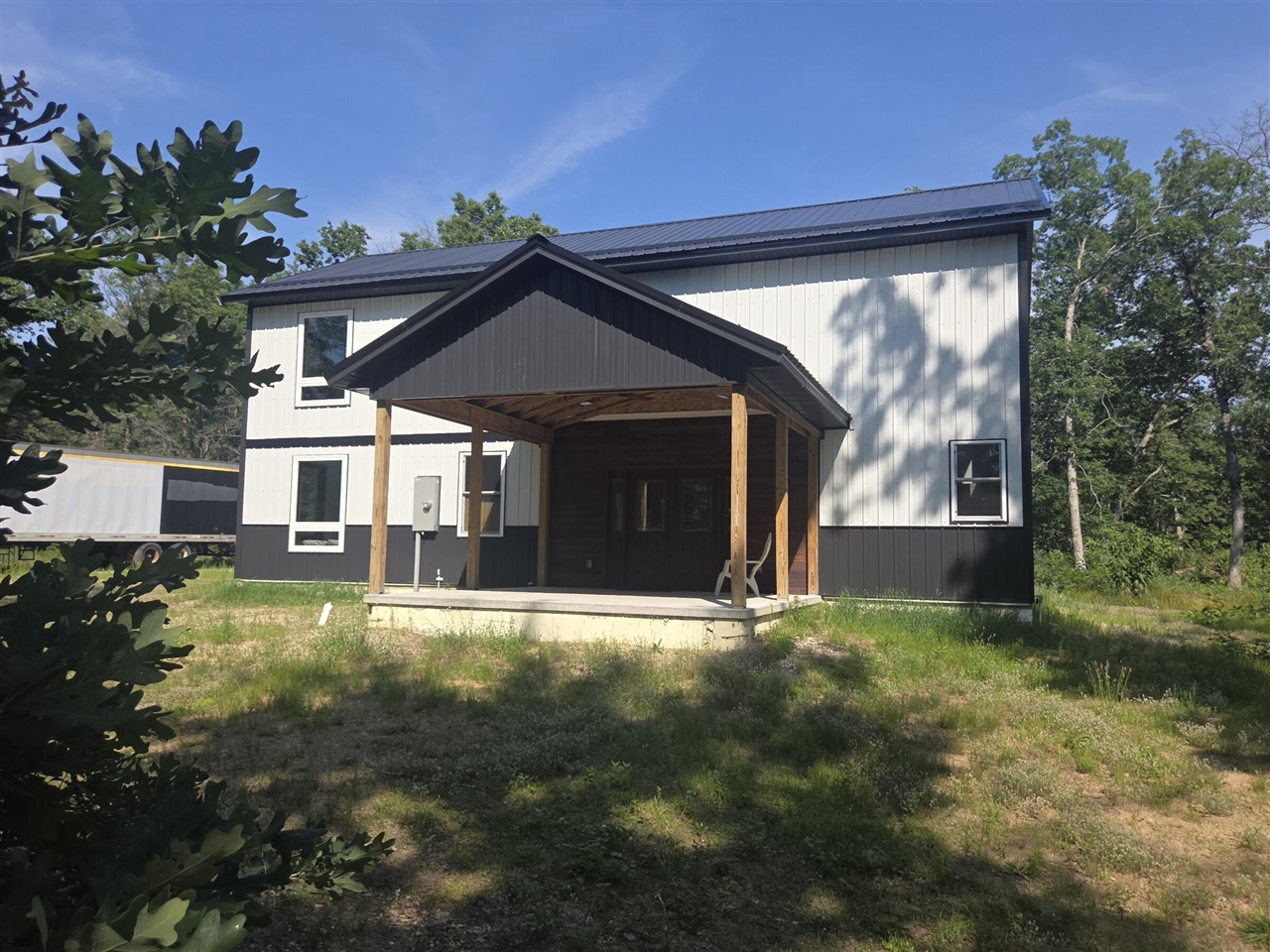 main property photo 0