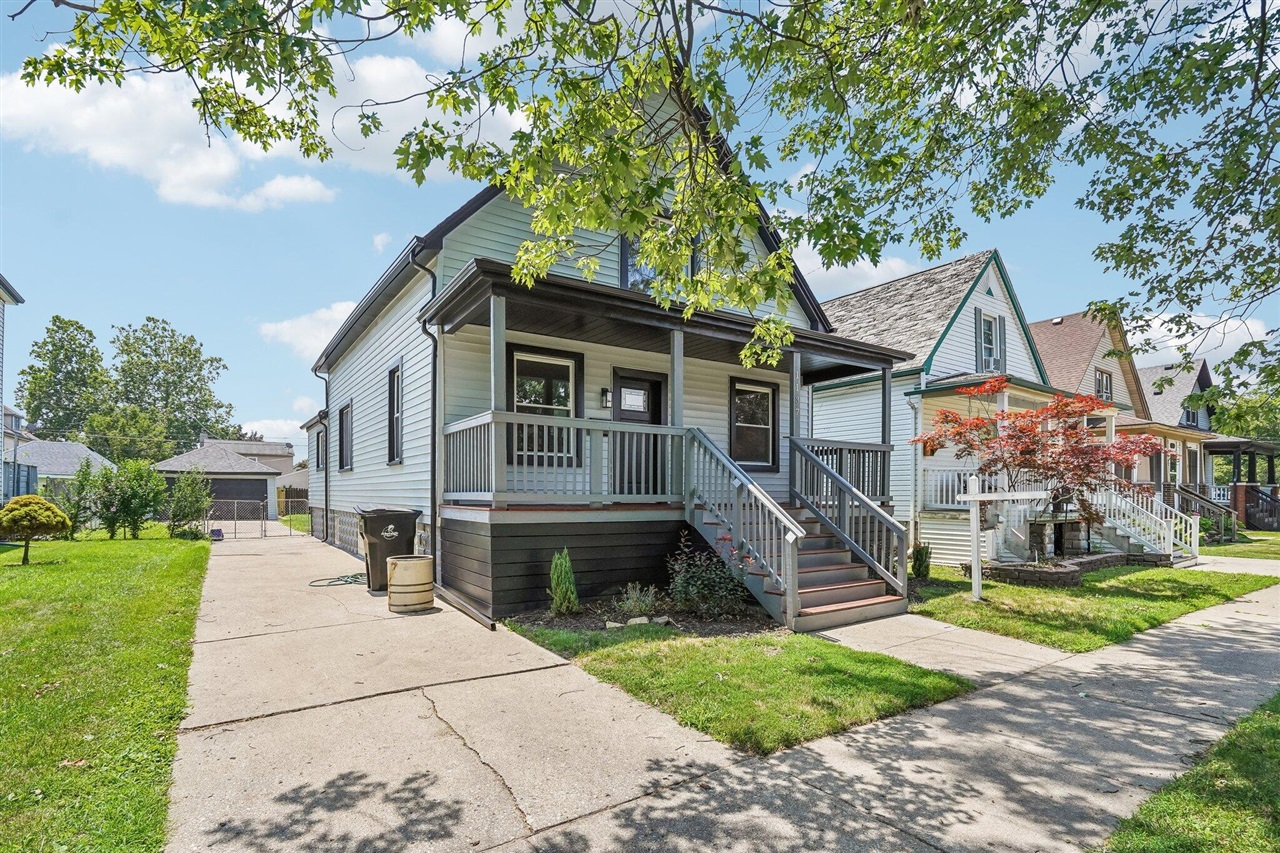 main property photo 1