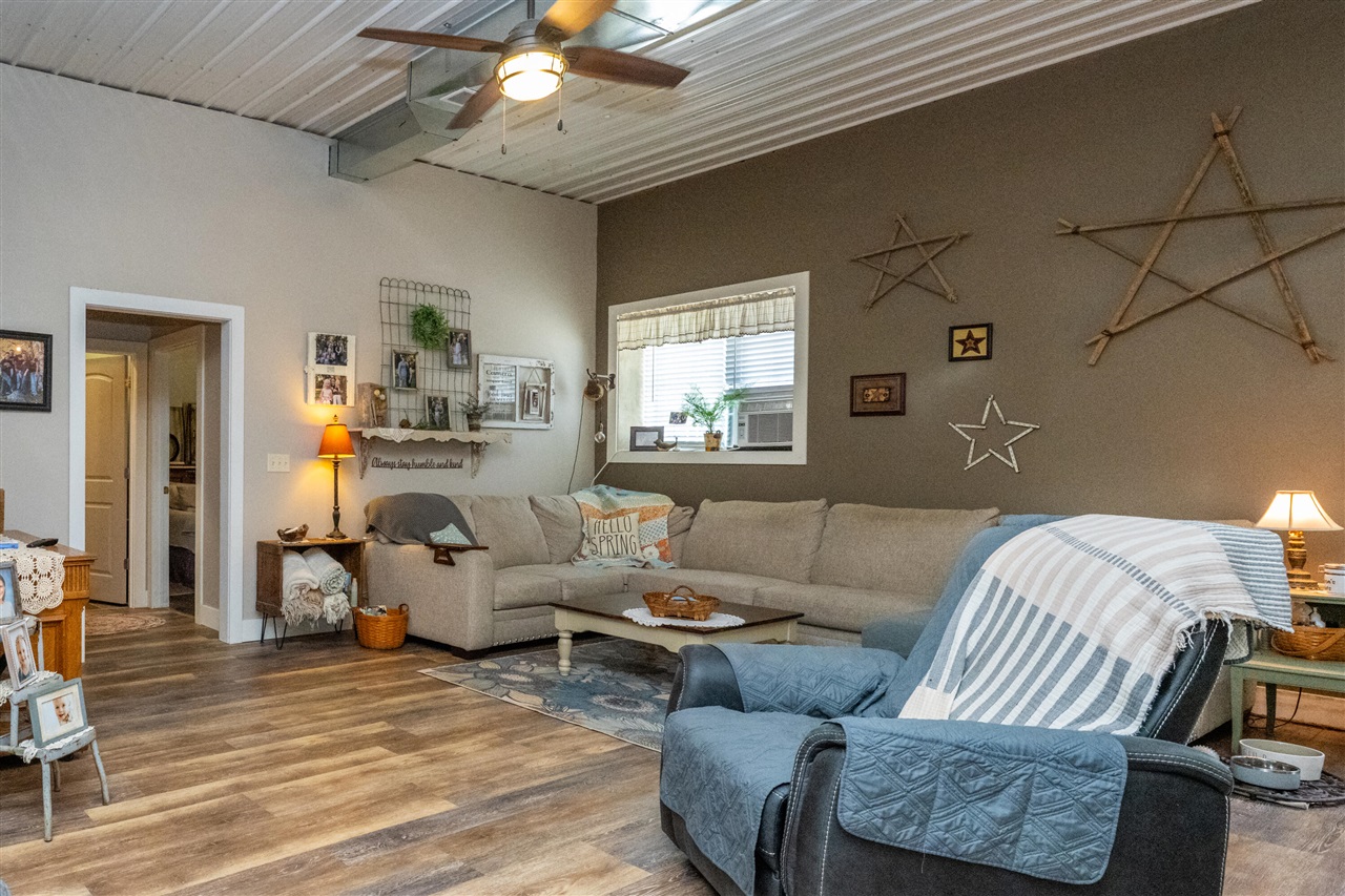 main property photo 67