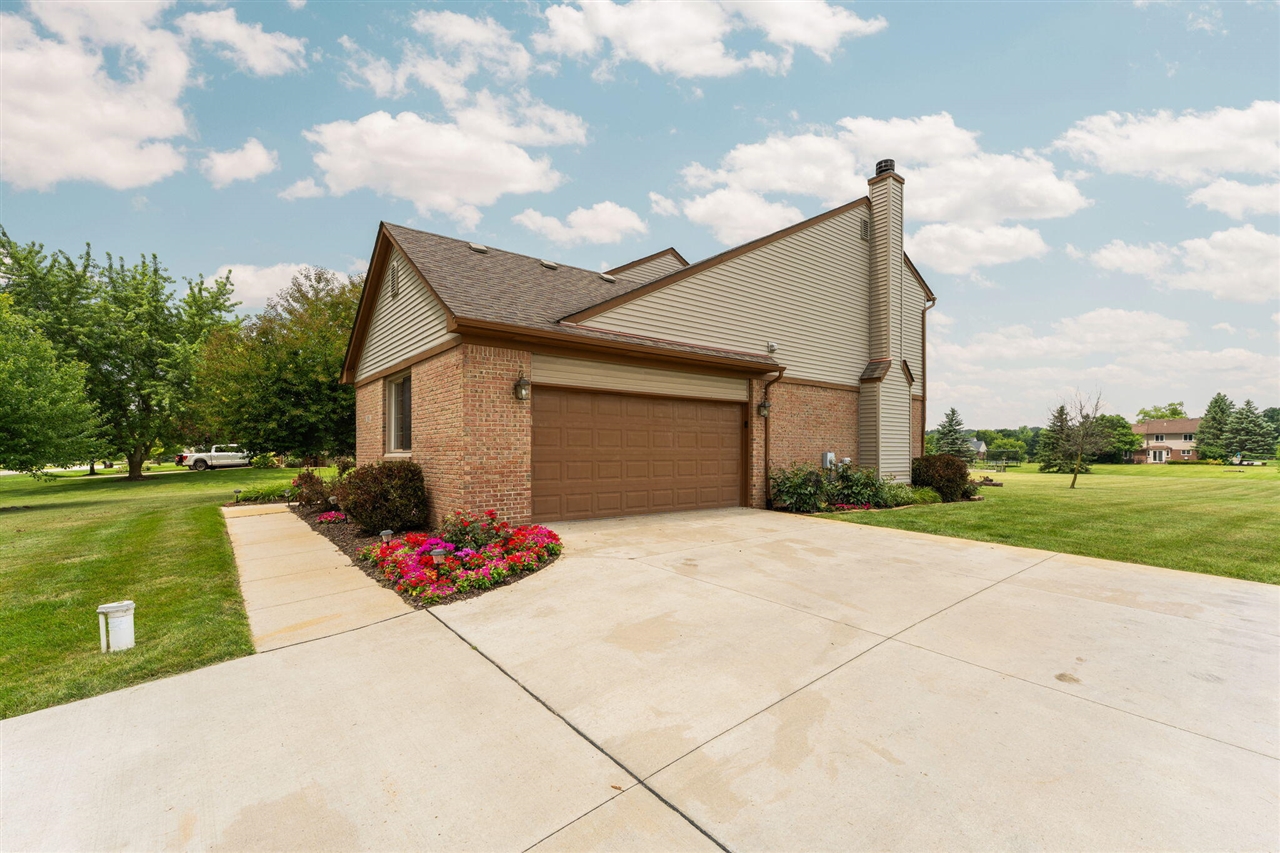 main property photo 67