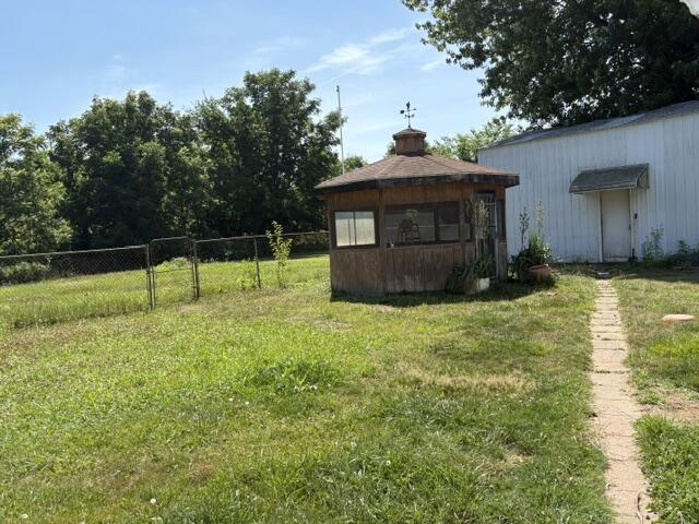 main property photo 17