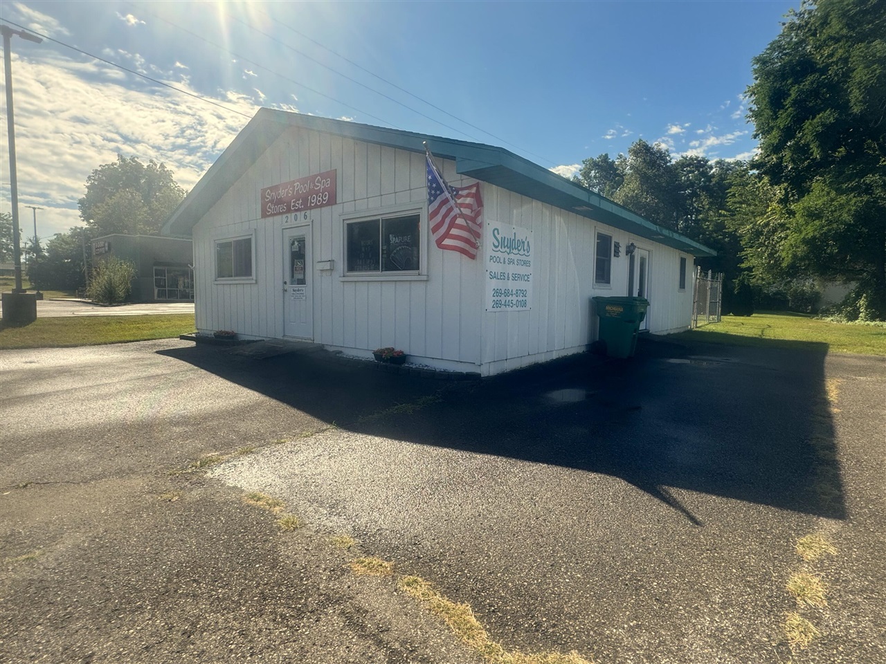main property photo 12