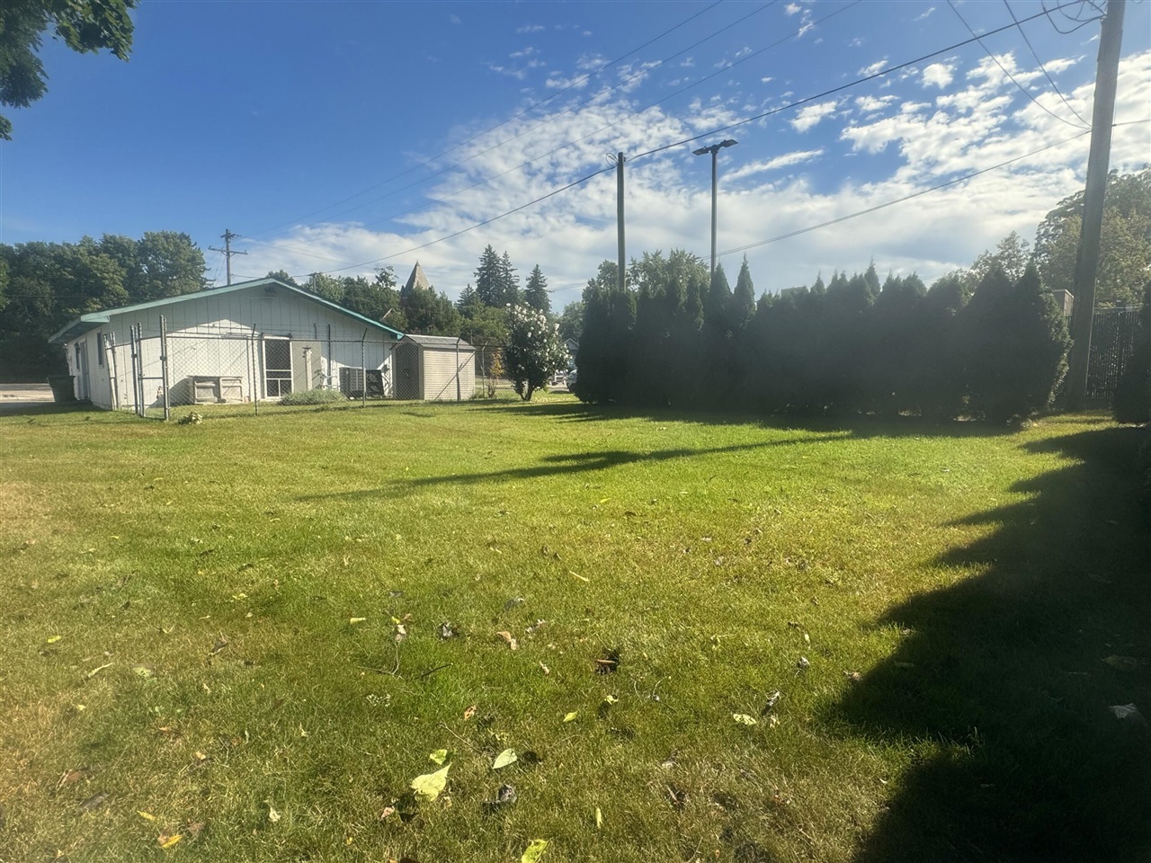 main property photo 13