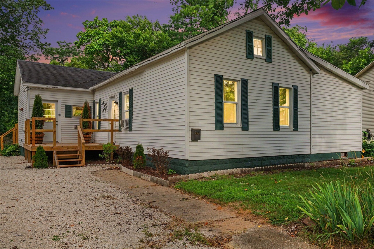 main property photo 23