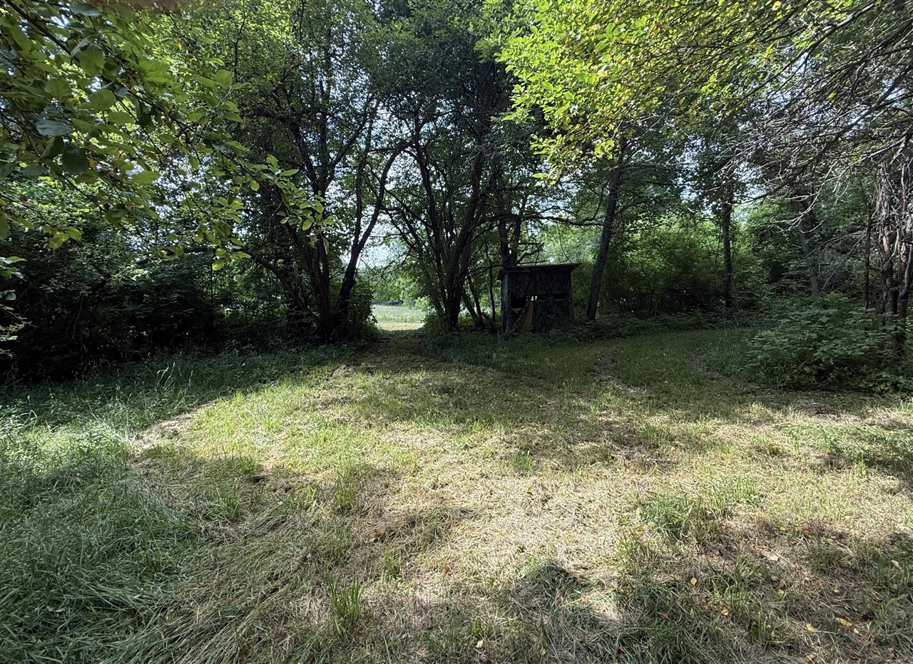 main property photo 31