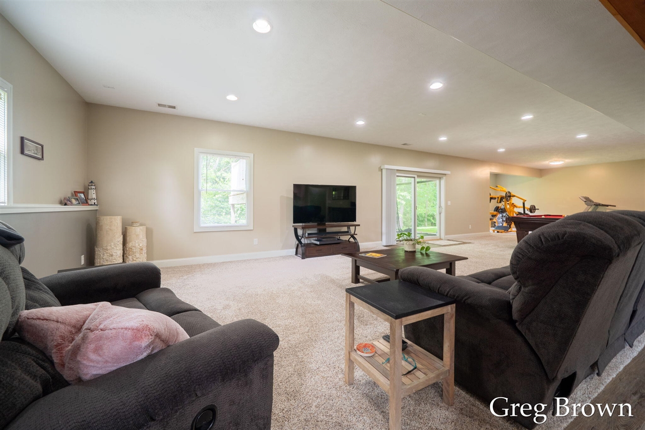 property viewer photo 38