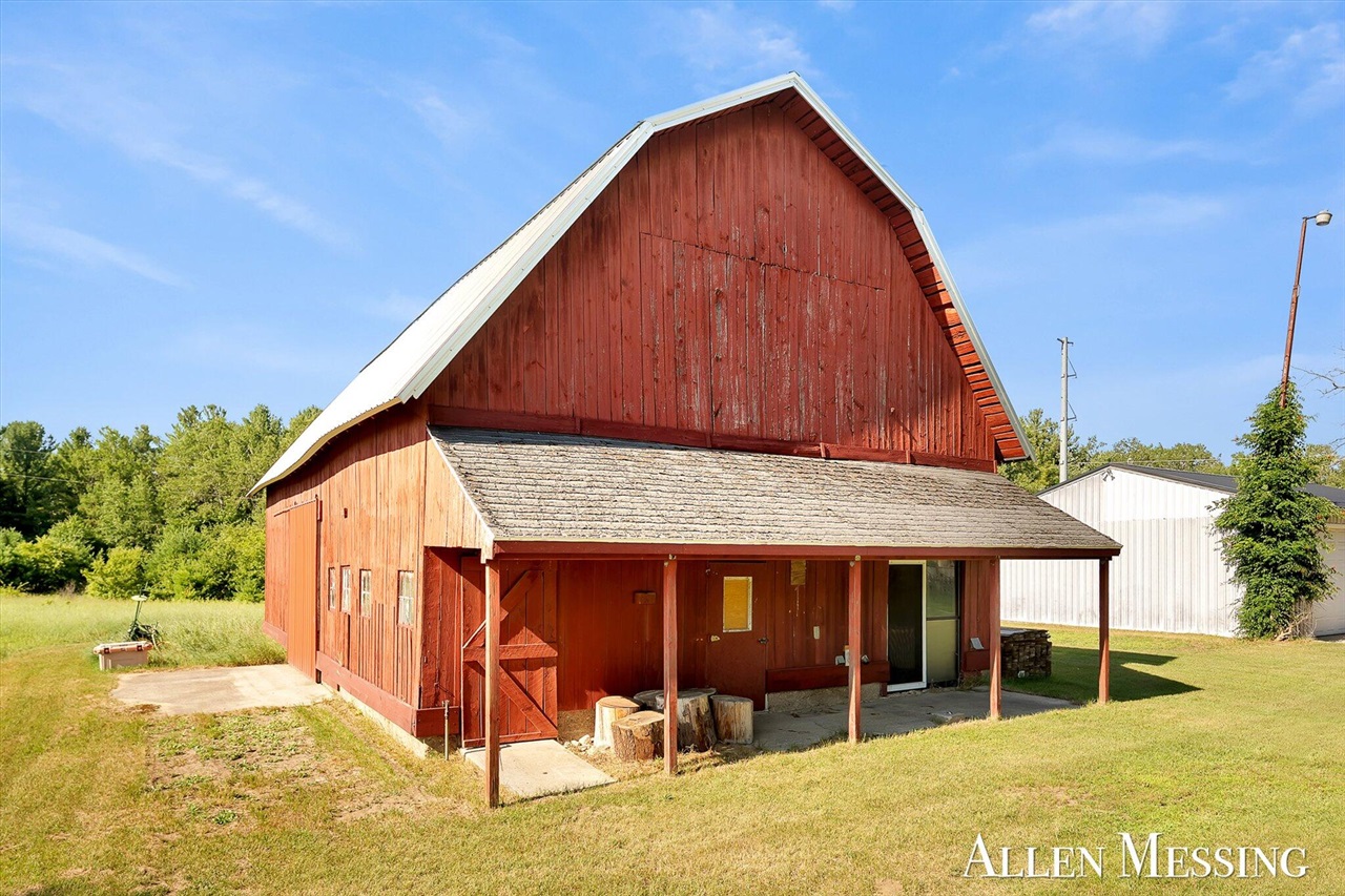 main property photo 21