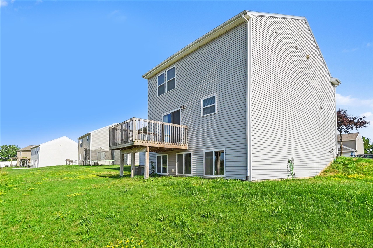 main property photo 20