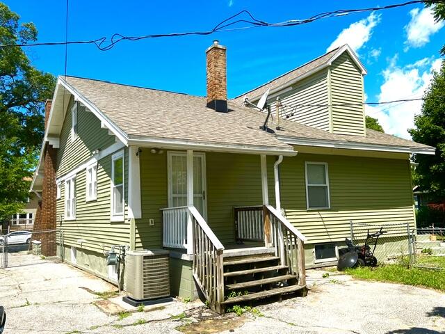 main property photo 6