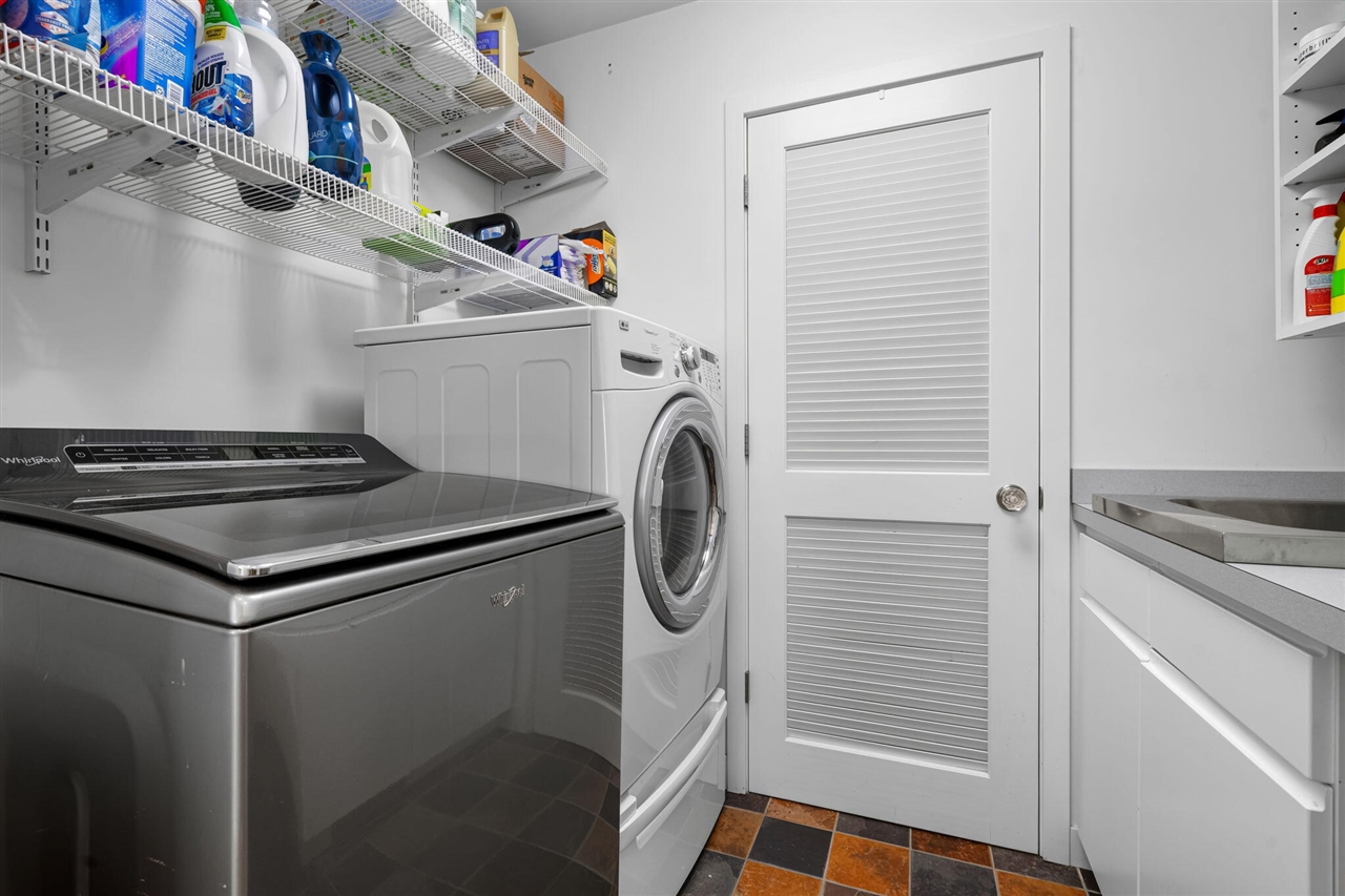 main property photo 76