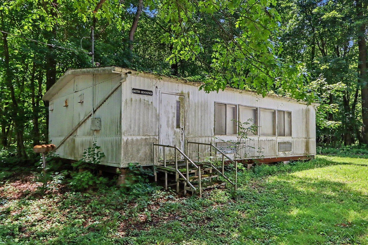 main property photo 34