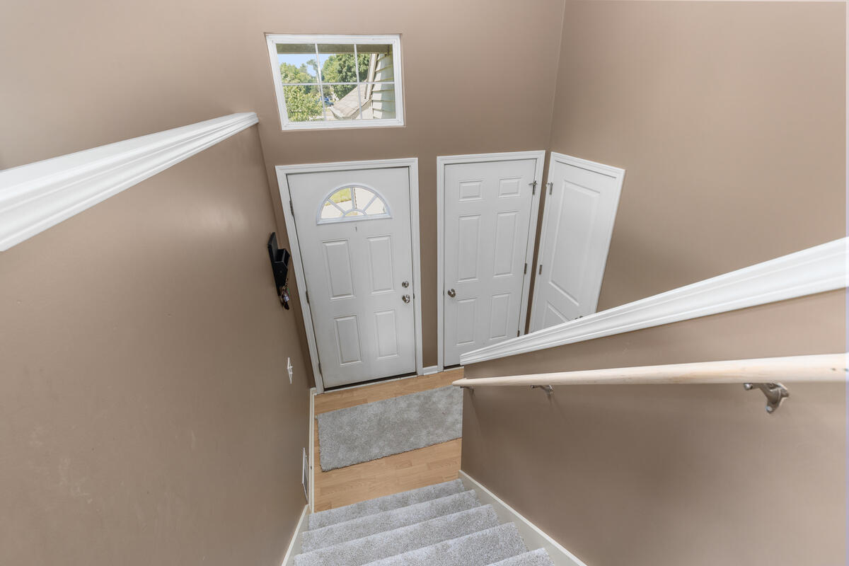 property viewer photo 2