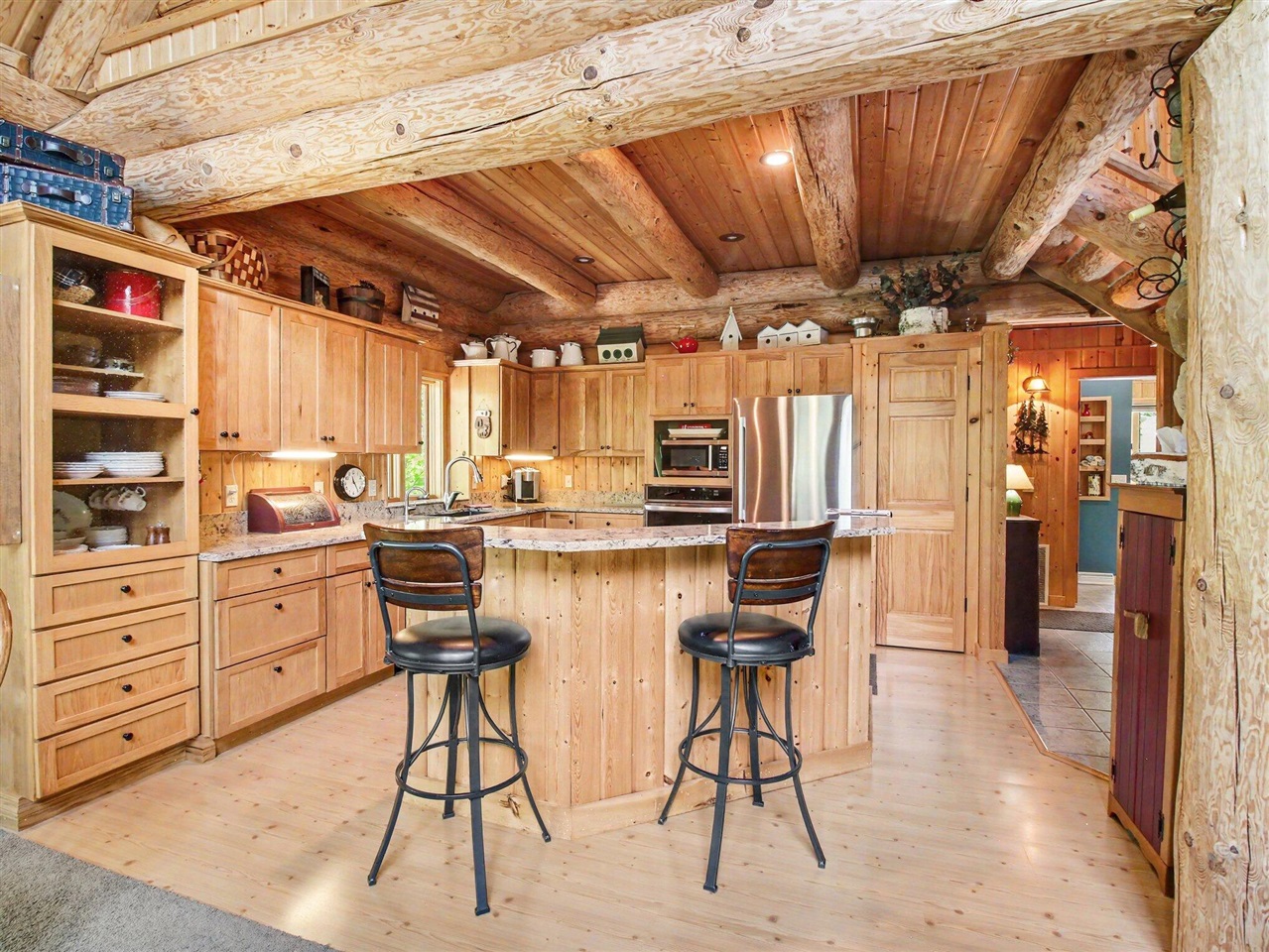 main property photo 11
