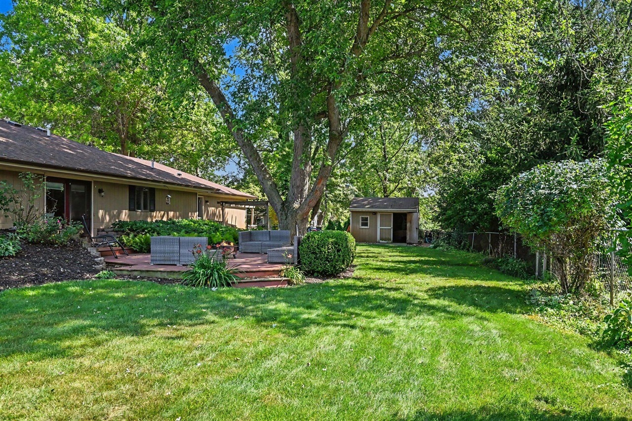 property viewer photo 24