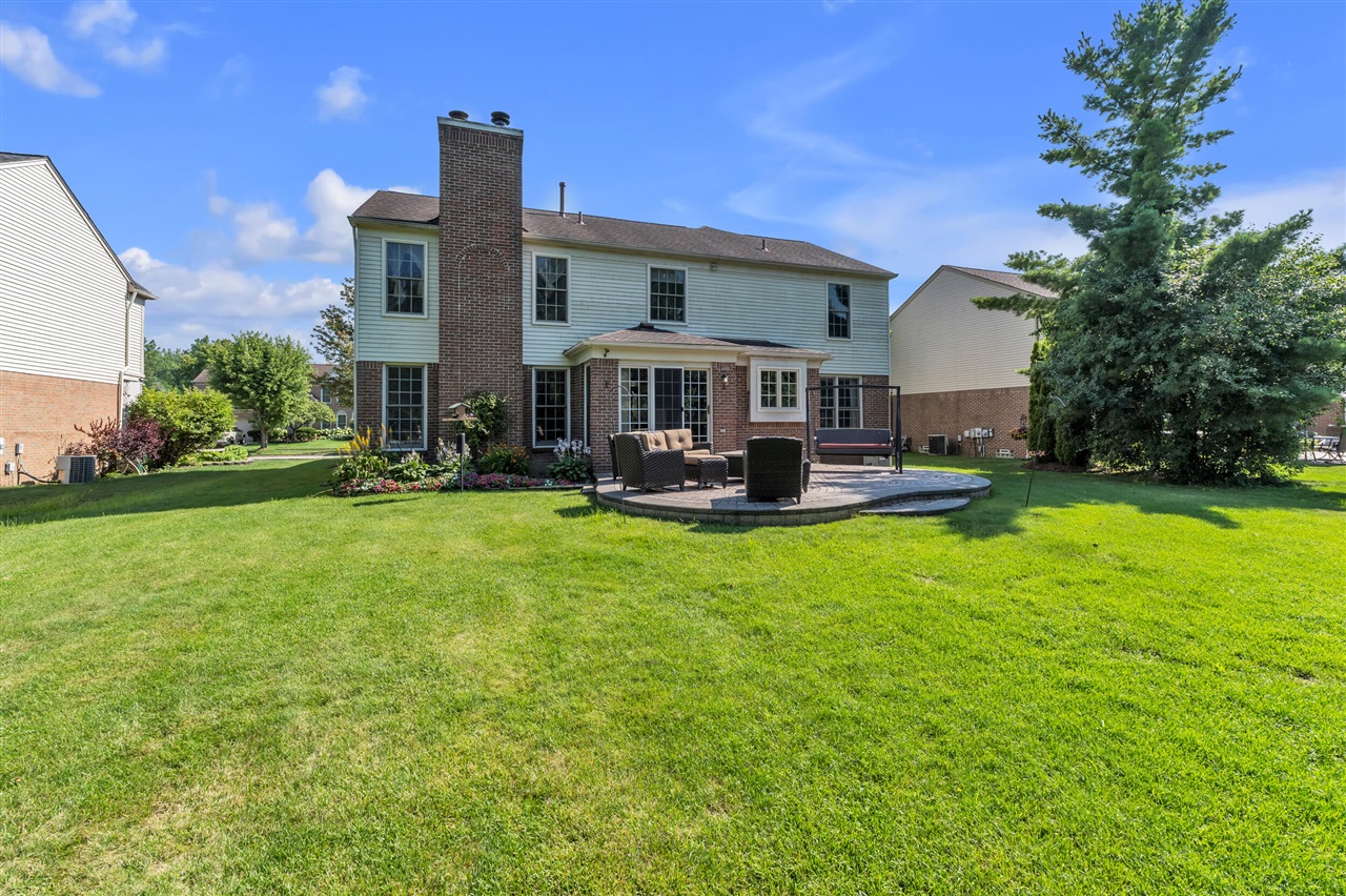 main property photo 46