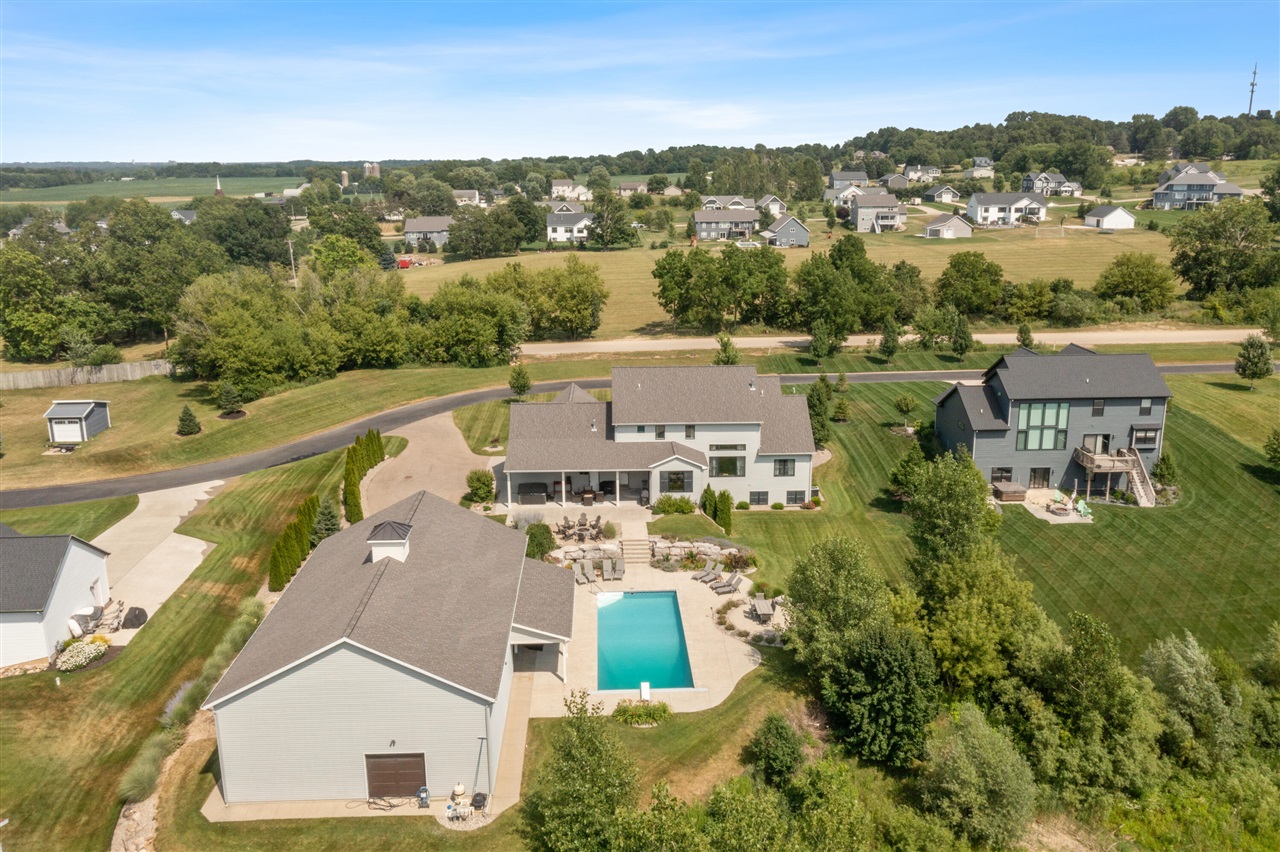 main property photo 65