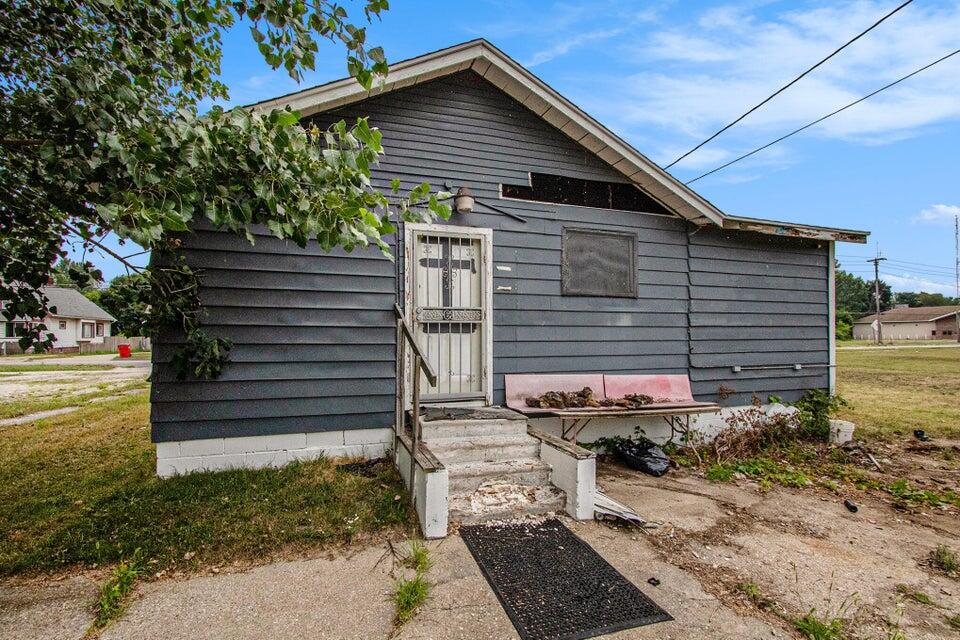 main property photo 15
