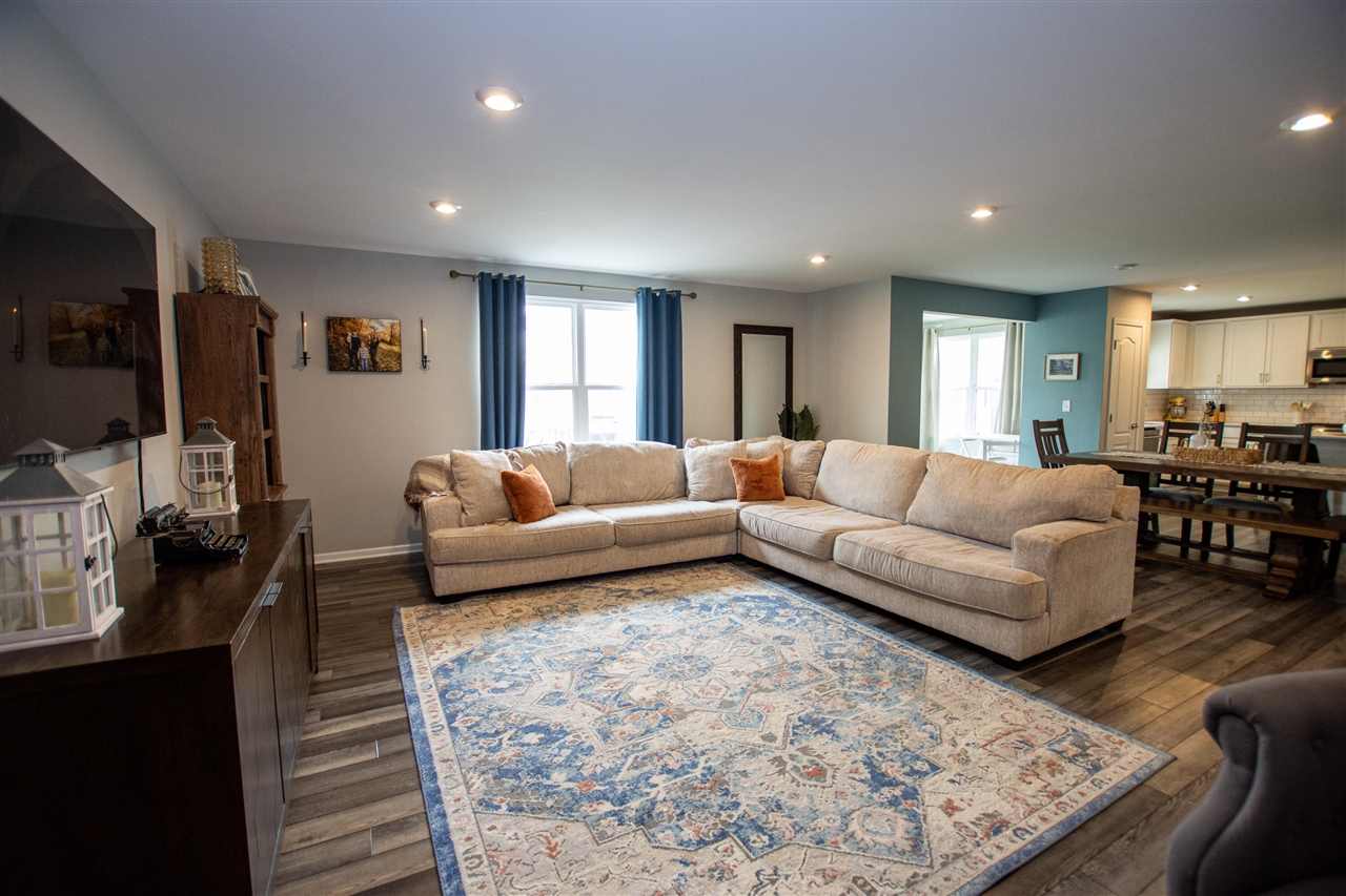 property viewer photo 10