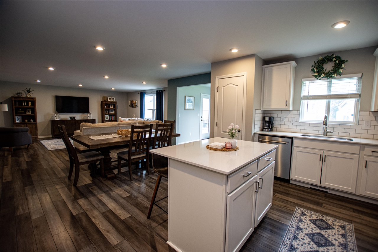 property viewer photo 18