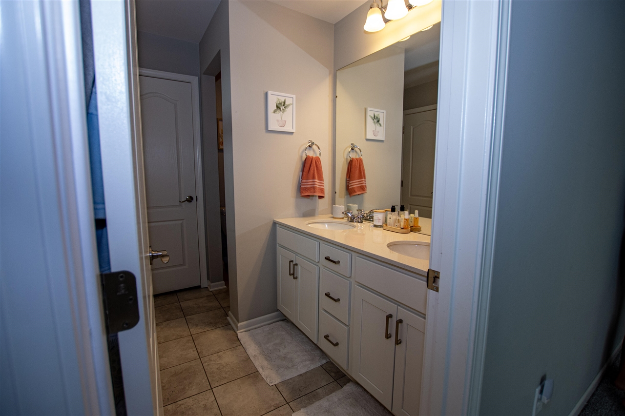 property viewer photo 33
