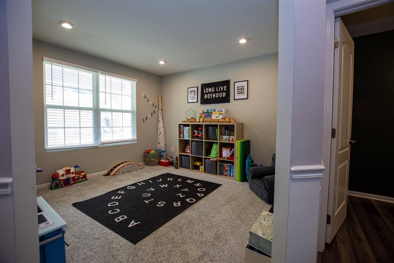 property viewer photo 5