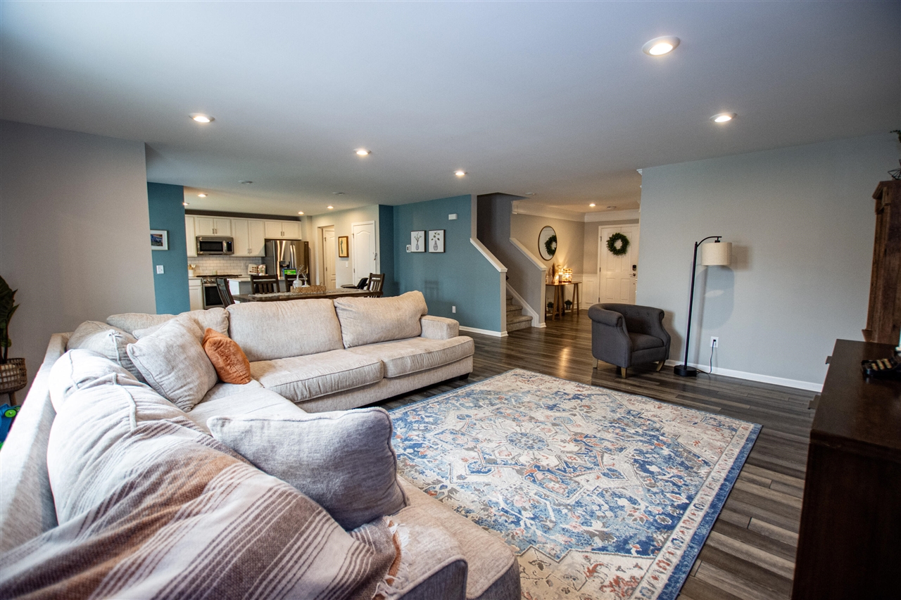 property viewer photo 9