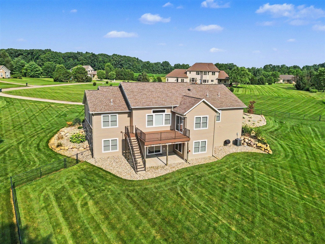 main property photo 59