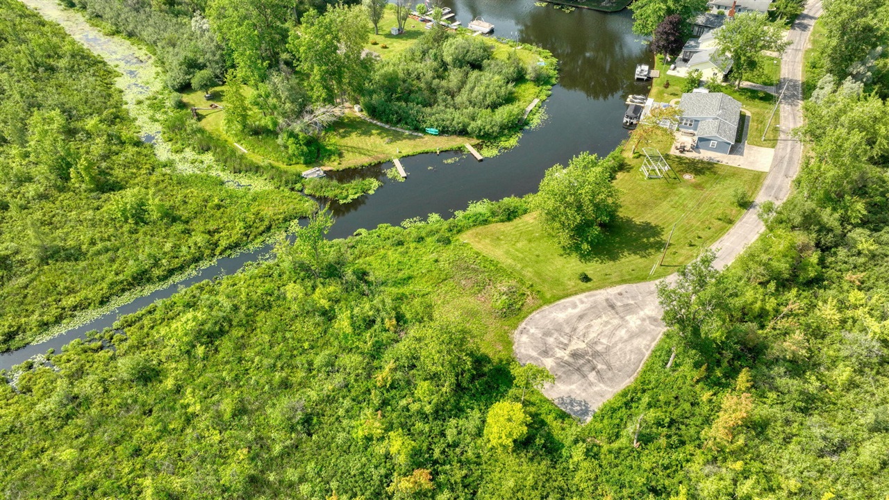 main property photo 20
