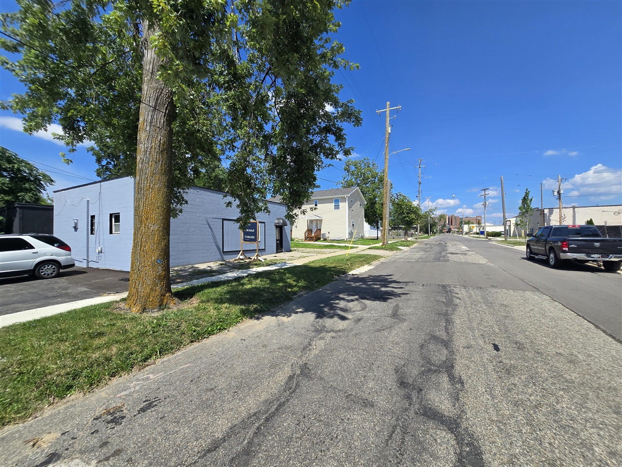 main property photo 10